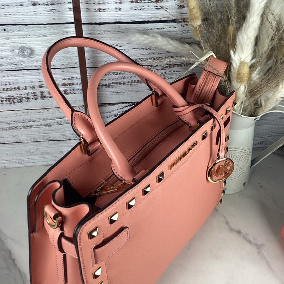 MICHAEL KORS CORAL PINK BAG WALLET CROSSBODY SET RAYNE STUDDED SAFFIANO LEATHER - Picture 6 of 16